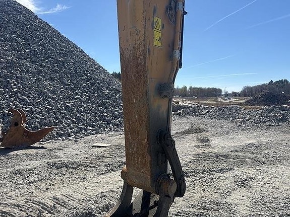 CAT 352 NG 18 of 24