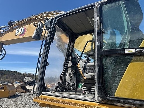 CAT 352 NG 12 of 24