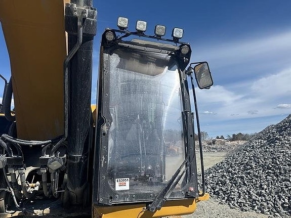 CAT 352 NG 13 of 24