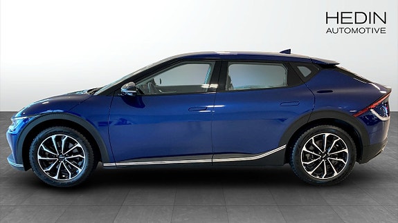 Kia EV6 2 of 12