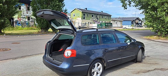 Volkswagen Passat 5 of 17