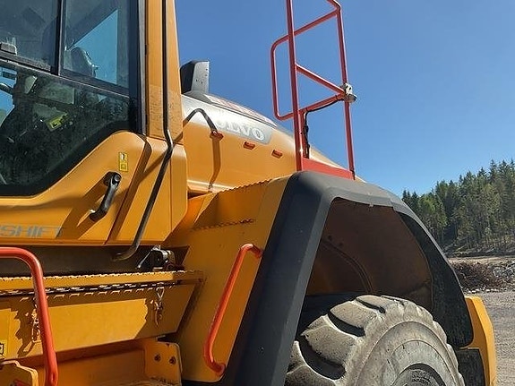 Volvo L180H 24 of 24