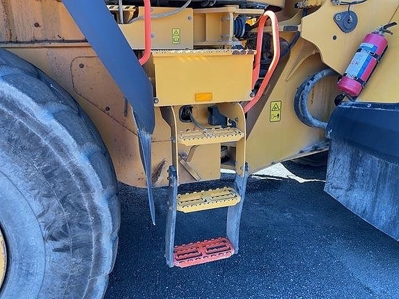 Volvo L180H 16 of 24