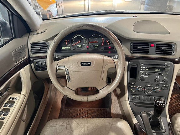 Volvo S80 9 of 18