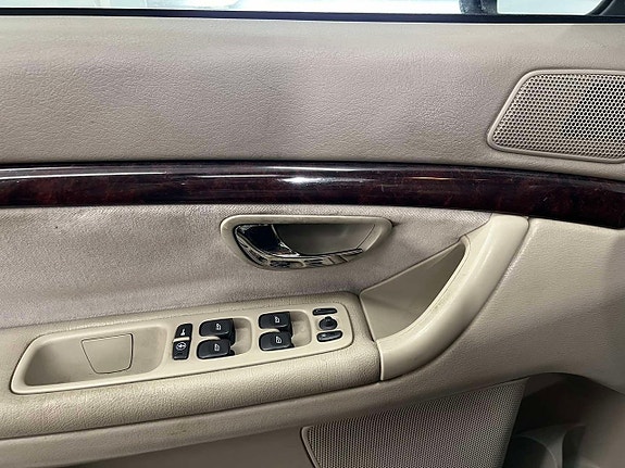 Volvo S80 14 of 18