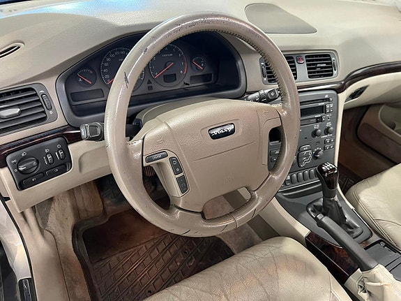 Volvo S80 13 of 18