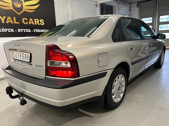 Volvo S80 2 of 18