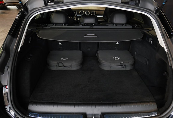 Mercedes-Benz C300 21 of 23