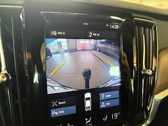 Volvo S90 11 of 11