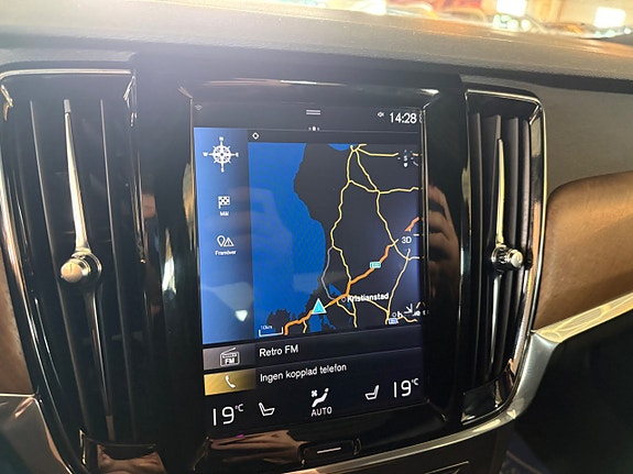 Volvo S90 10 of 11