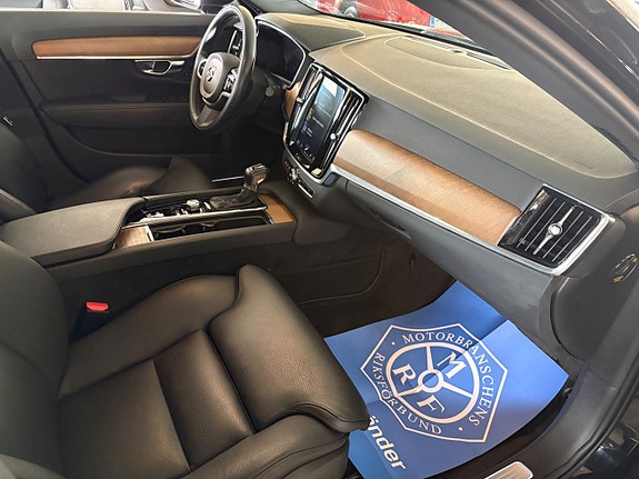 Volvo S90 8 of 11