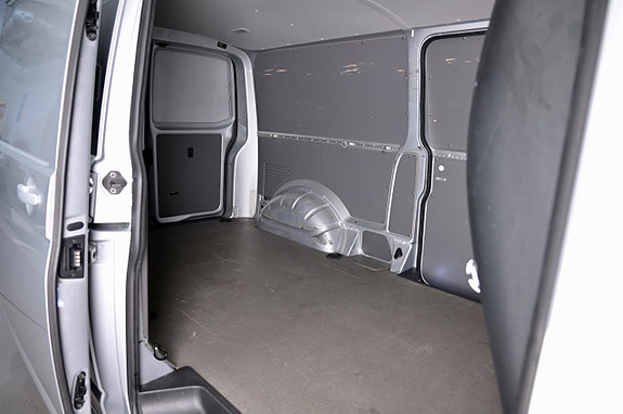 Volkswagen Transporter 9 of 19