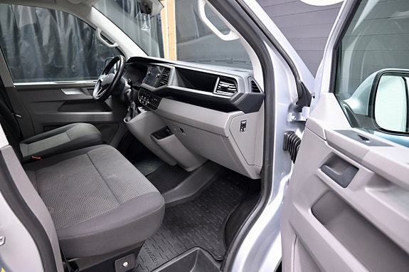 Volkswagen Transporter 10 of 19