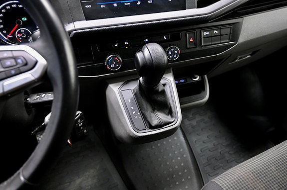 Volkswagen Transporter 13 of 19