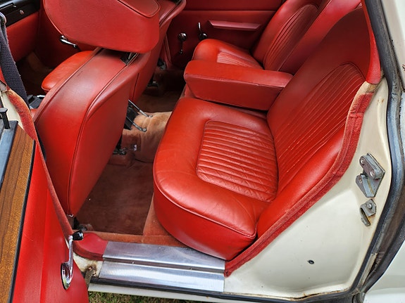 Rover P6 8 of 16