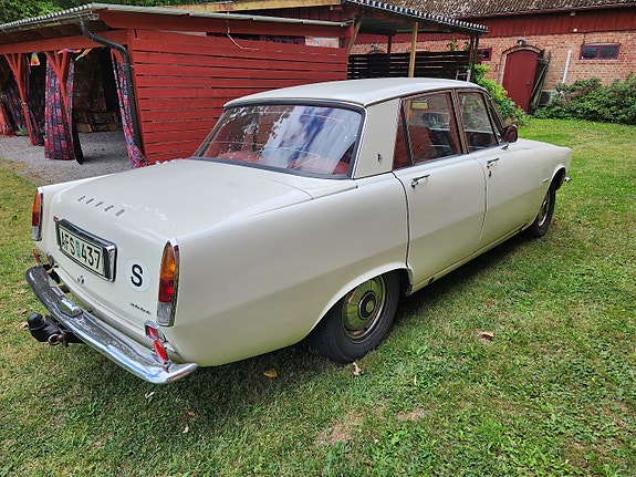 Rover P6 3 of 16