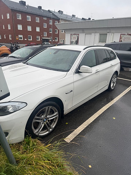 BMW 525d 2 of 12