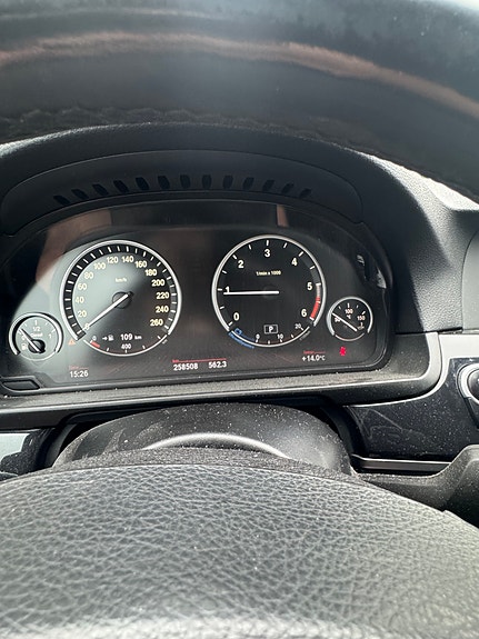 BMW 525d 11 of 12