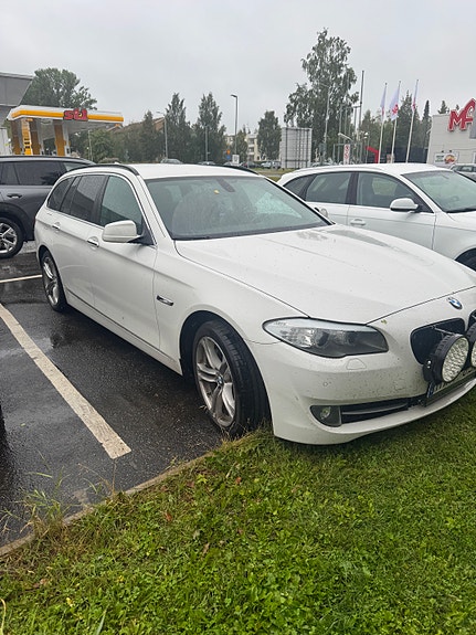 BMW 525d 8 of 12
