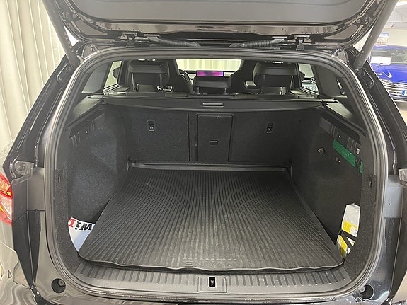 Skoda Enyaq 12 of 14