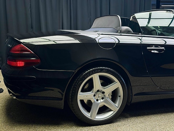 Mercedes-Benz SL55 7 of 30