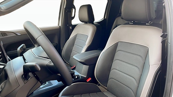 Volkswagen Amarok 7 of 12