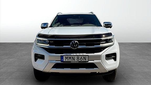 Volkswagen Amarok 4 of 12