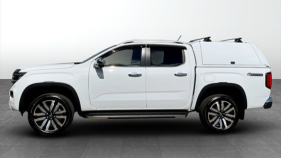 Volkswagen Amarok 2 of 12