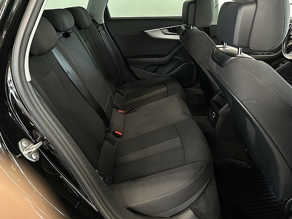 Audi A4 13 of 18