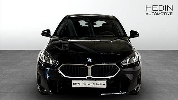 BMW 120 8 of 9