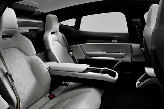 Polestar 5 16 of 17