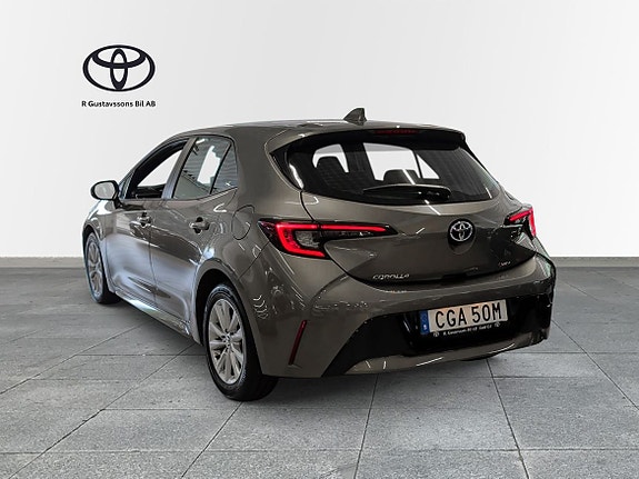 Toyota Corolla 3 of 11