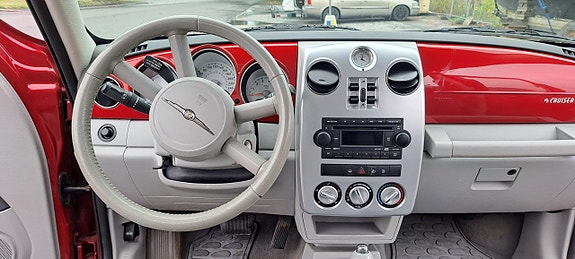 Chrysler PT Cruiser 7 of 15