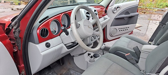 Chrysler PT Cruiser 9 of 15