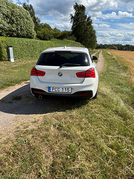 BMW 118i 6 of 14