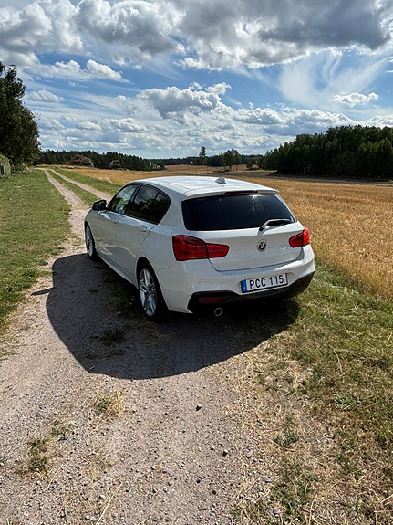 BMW 118i 5 of 14