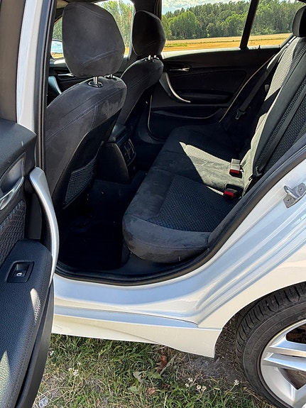 BMW 118i 10 of 14