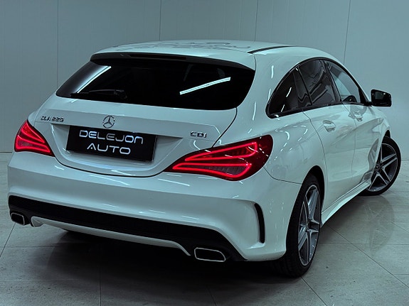 Mercedes-Benz CLA220 13 of 19