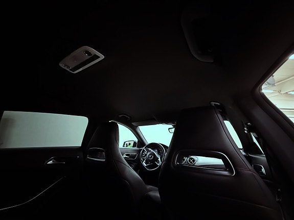 Mercedes-Benz CLA220 18 of 19