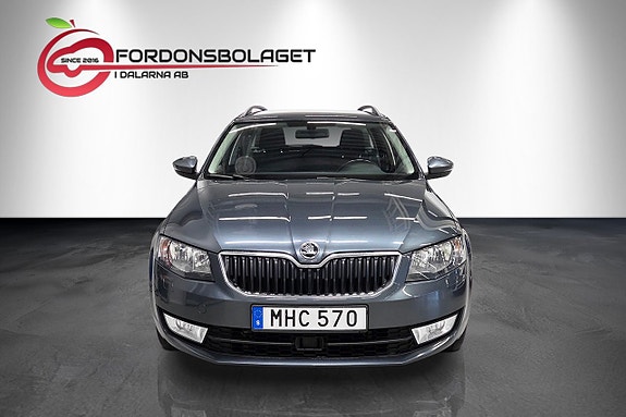 Skoda Octavia 2 of 20