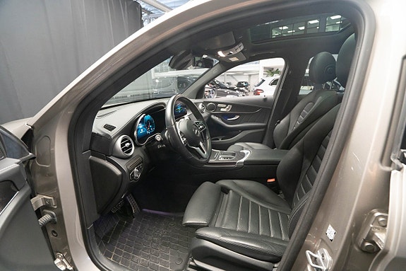 Mercedes-Benz GLC300 de 19 of 27