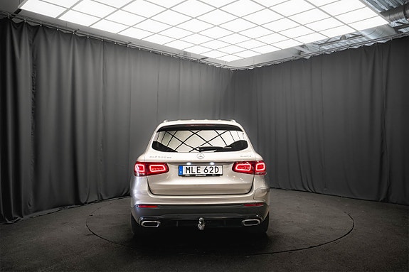 Mercedes-Benz GLC300 de 8 of 27