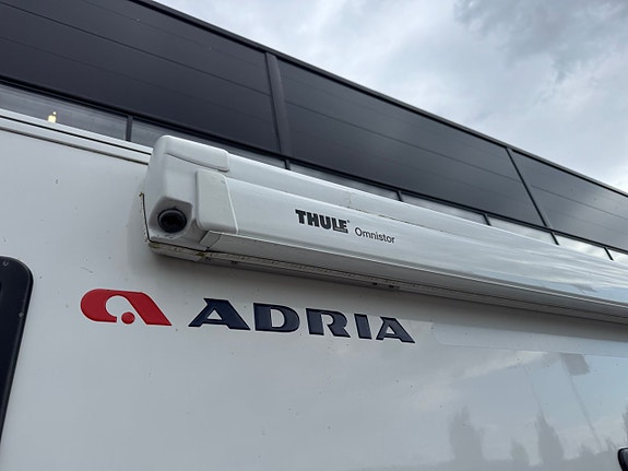 Adria Alpina 753 HK | Thule 6 m | Cykelställ | 4 of 16