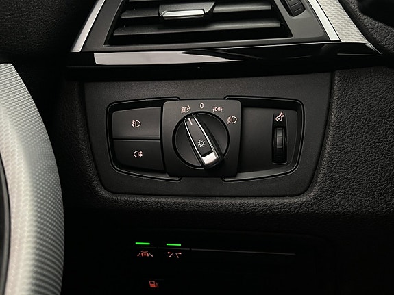 BMW 330e 15 of 30