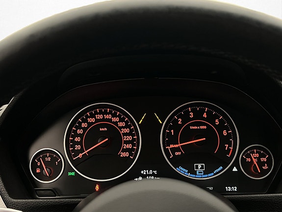 BMW 330e 17 of 30