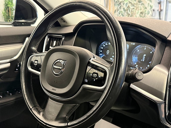 Volvo V90 12 of 21