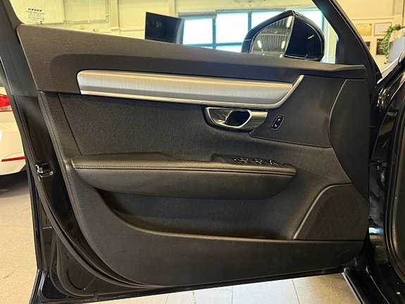 Volvo V90 7 of 21