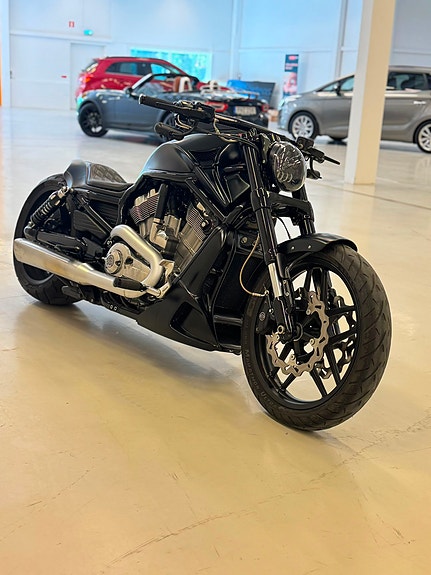 Harley-Davidson VRSCF V-Rod 13 of 13