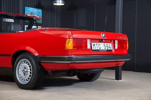 BMW 325i 21 of 21