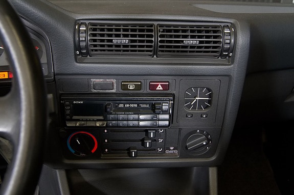 BMW 325i 17 of 21